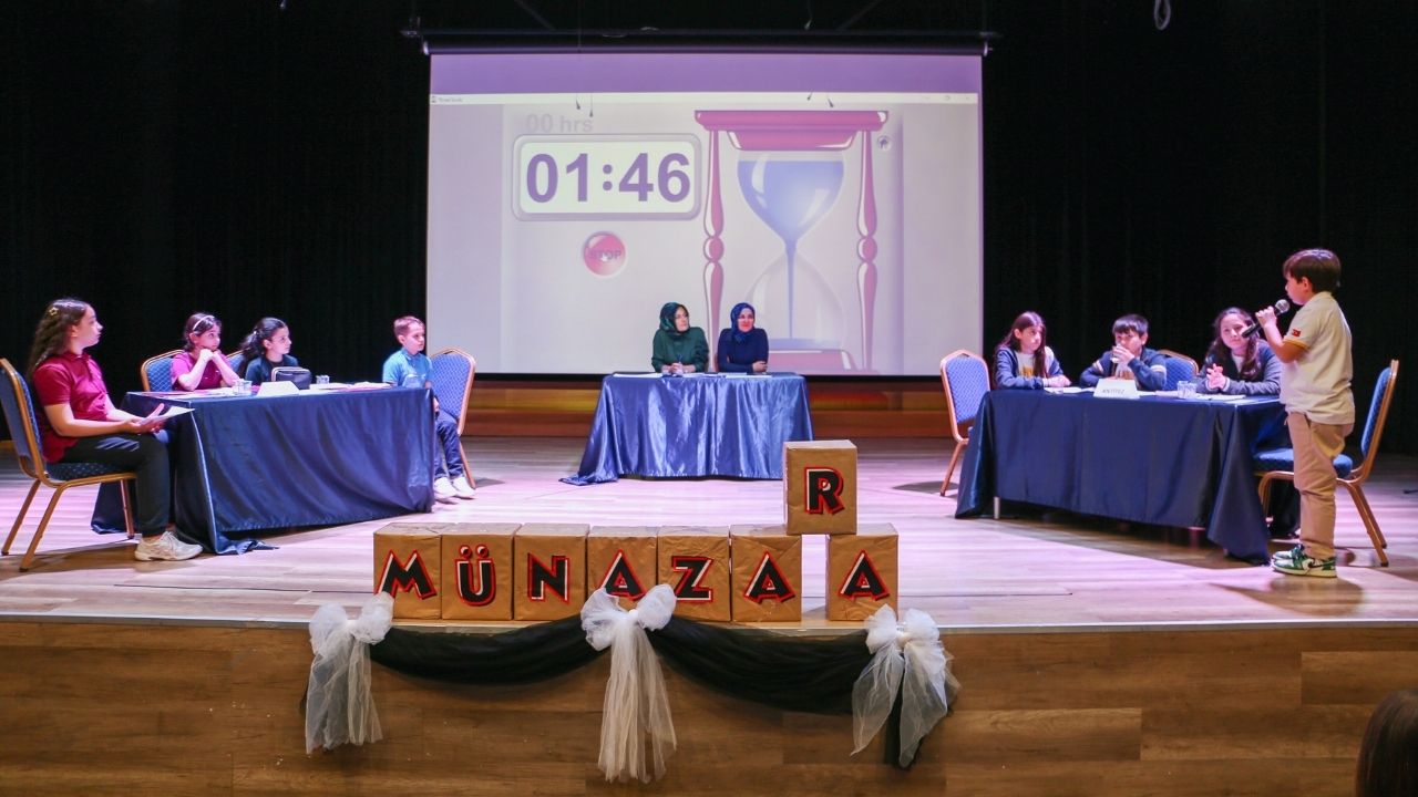 YETEV Münazara Turnuvası Gerçekleştirildi